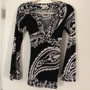 WHITE HOUSE BLACK MARKET Top